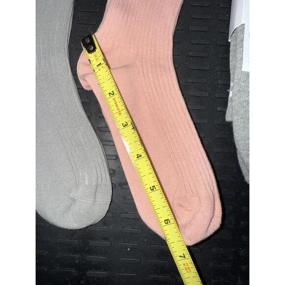 Lululemon Crew Socks NWOT tags 3 Pairs Size M Pink brown Grey Logo - Picture 2 of 4